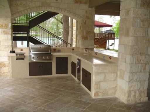 The Benefits of an Outdoor Kitchen