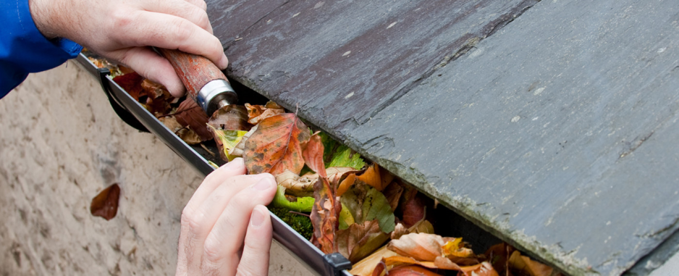 Cleaning The Gutters Around Your Home Made Easy