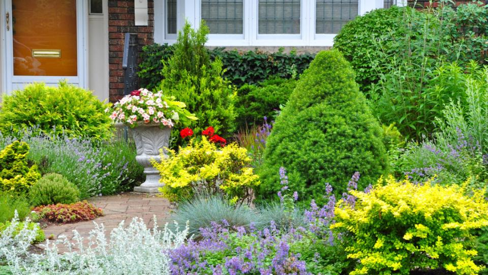 Five Landscaping Ideas That Are Perfect for Small Front Yards