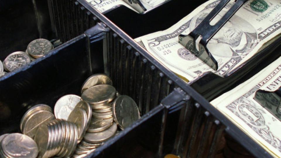 Dale Investigates: Don’t Always Trust the Cash Register