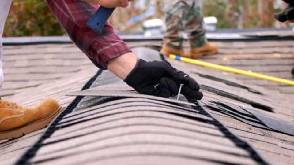 Roof Repair And Replacement Tips For Homeowners