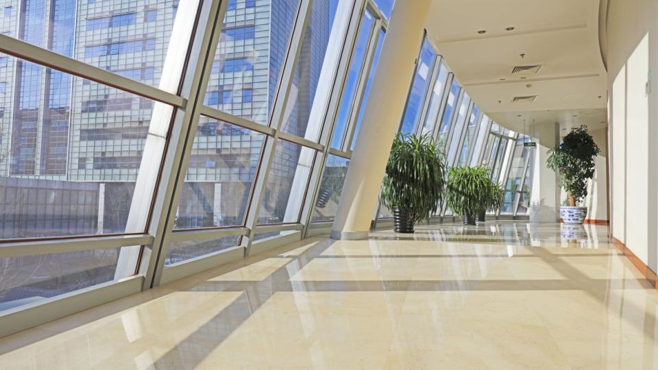 Choosing the Best Commercial Flooring for High-Traffic Areas