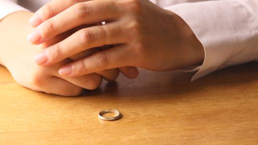 Ring Regret: When a Sentimental Heirloom Vanishes at the Jeweler