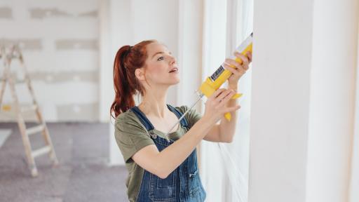 DIY Window Fixes vs. Professional Installation: What’s Safe, What’s Risky