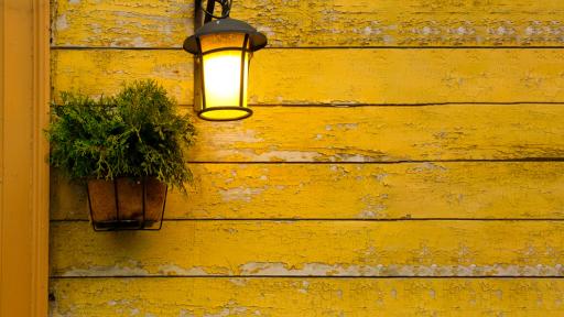 Peeling Paint? Spring Is the Time to Act