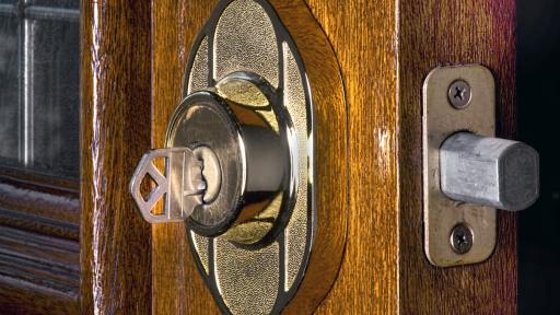 Replace or Rekey? A Homeowner’s Lock Guide