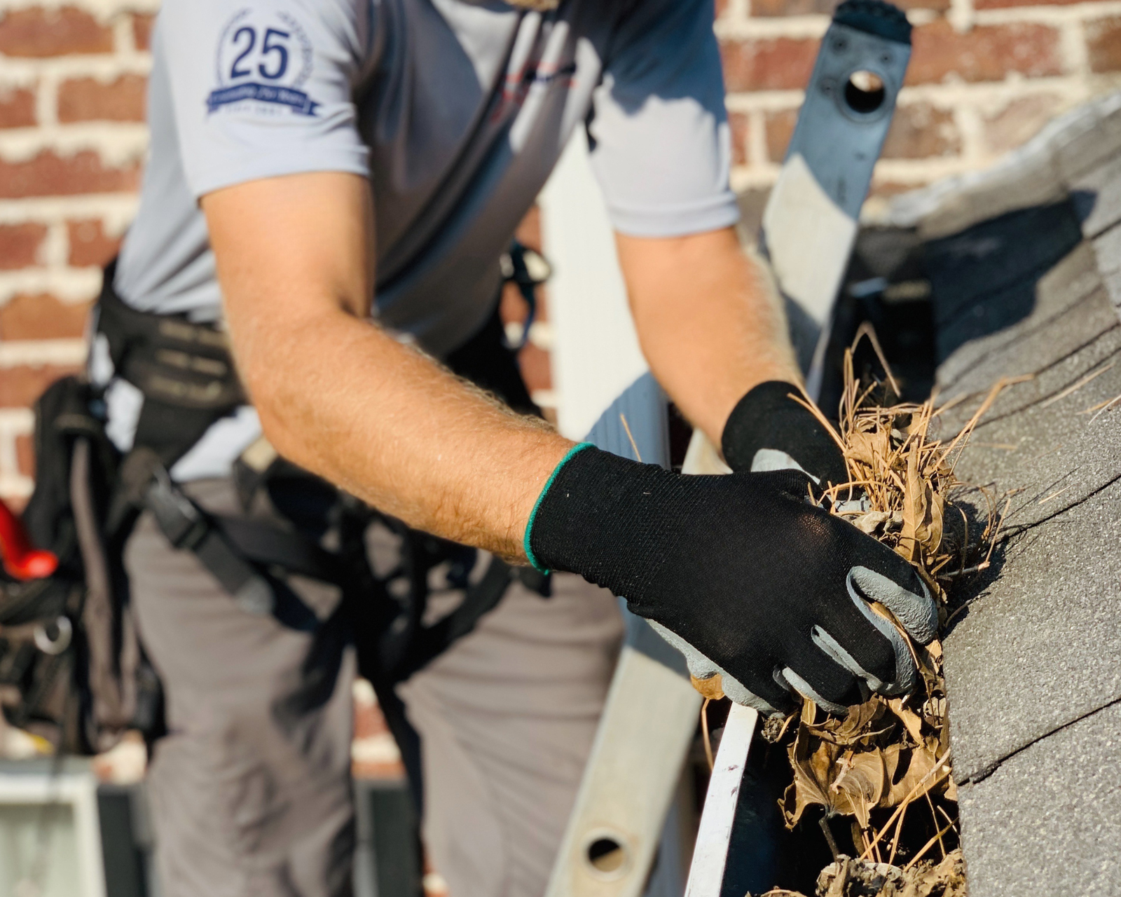 Advanced Gutter Cleaning photo